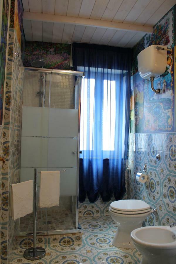 Nives Bed & Breakfast Pompei Bagian luar foto