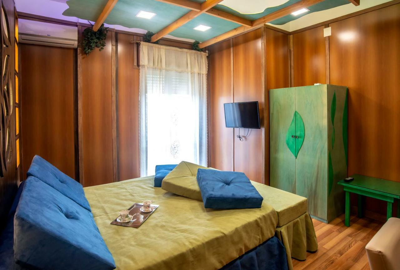 Nives Bed & Breakfast Pompei Bagian luar foto
