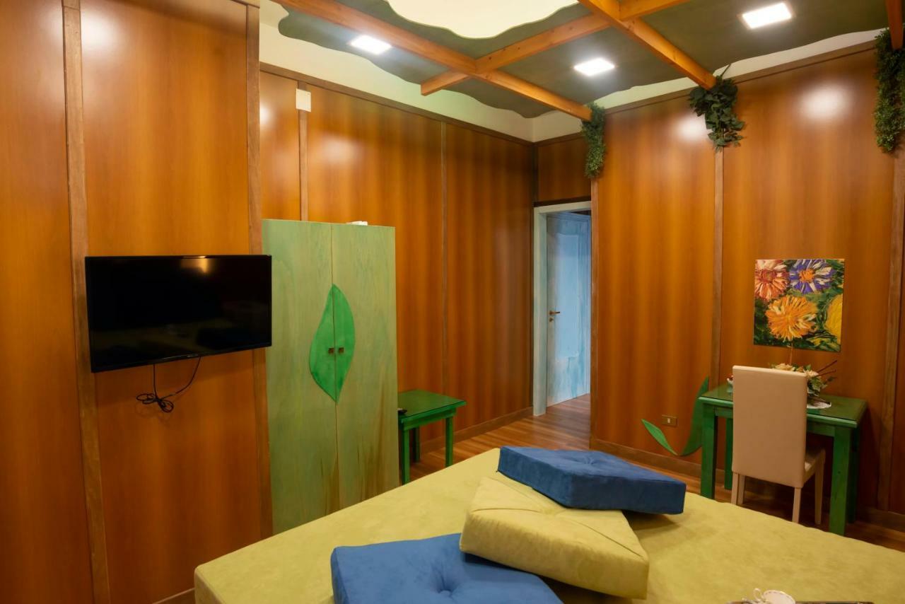 Nives Bed & Breakfast Pompei Bagian luar foto